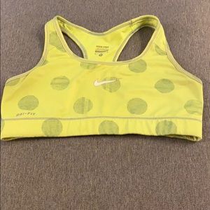 Nike pro sports bra